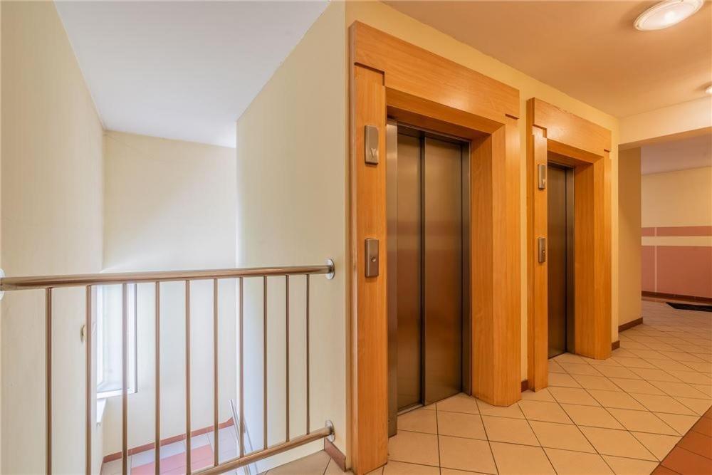 Apartament Broadway بوزنان المظهر الخارجي الصورة